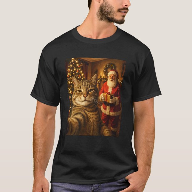 T-shirt Même de Noël de chat drôle avec le Père Noël 2 (Devant)