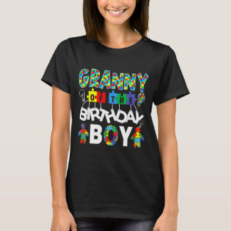 T-shirt Mémé du garçon d'anniversaire puzzle de sensibilis