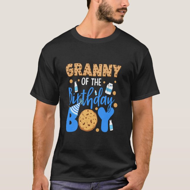 T-shirt Mémé du gâteau d'anniversaire du garçon biscuits e (Devant)