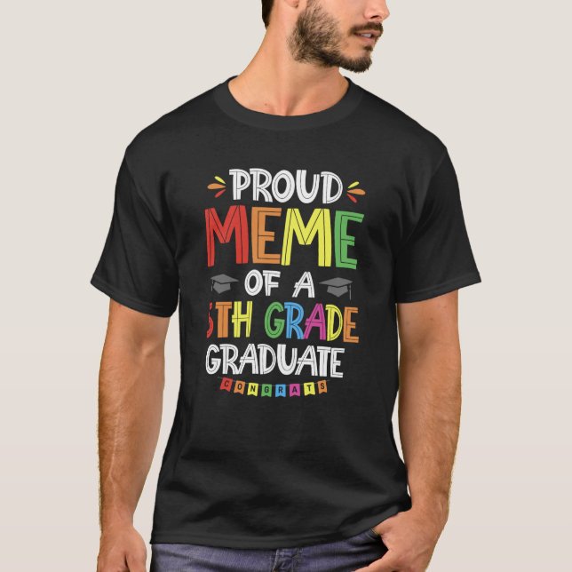 T-shirt Mème Fière D'Un Cours De Diplôme De 5E Année (Devant)