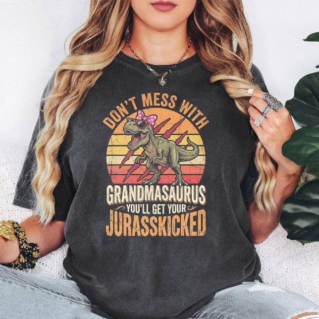 T-shirt Mémé-saure T-Rex Jurasskicked drôle grand-mère (Créateur téléchargé)