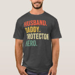T-shirt Mens Husband Daddy Protector Hero Father's Day<br><div class="desc">Mens Husband Daddy Protector Hero Father's Day Vintage Retro Venin. Parfait pour papa,  maman,  papa,  men,  women,  friend et family members on Thanksgiving Day,  Christmas Day,  Mothers Day,  Fathers Day,  4th of July,  1776 Independent Day,  Vétérans Day,  Halloween Day,  Patrick's Day</div>