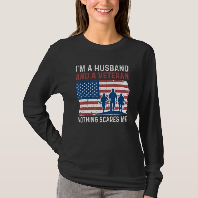 T-shirt Mens Husband Nothing Scares Me American Proud Vete (Devant)