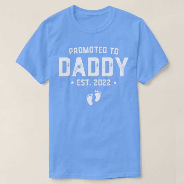 T-shirt Mens Promoted To Daddy Est  (Design devant)