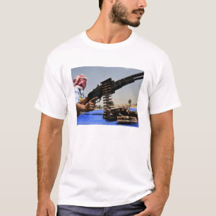 T-shirt mensonge de 762 ronds de millimètre sur le camion