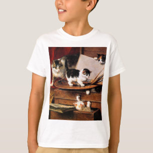 T-shirt Mère Chat et chatons sur table