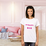 T-shirt Mère fille d'anniversaire chaud rose<br><div class="desc">Un t-shirt pour la mère de la fille d'anniversaire. Personnalisez et ajoutez du texte. Texte de couleur rose chaud.</div>