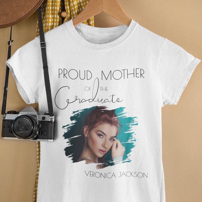 T-shirt Mère moderne fière de la personne diplômée | Photo (Créateur téléchargé)