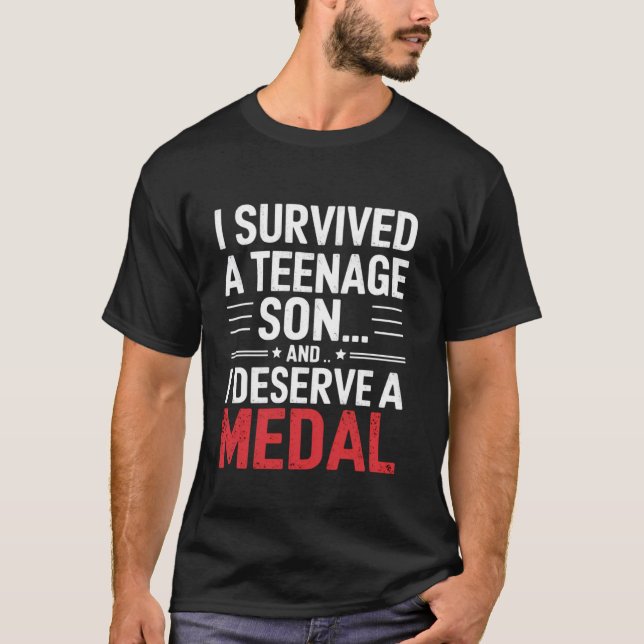 T-shirt Mère père parent adolescent adolescent fils survéc (Devant)