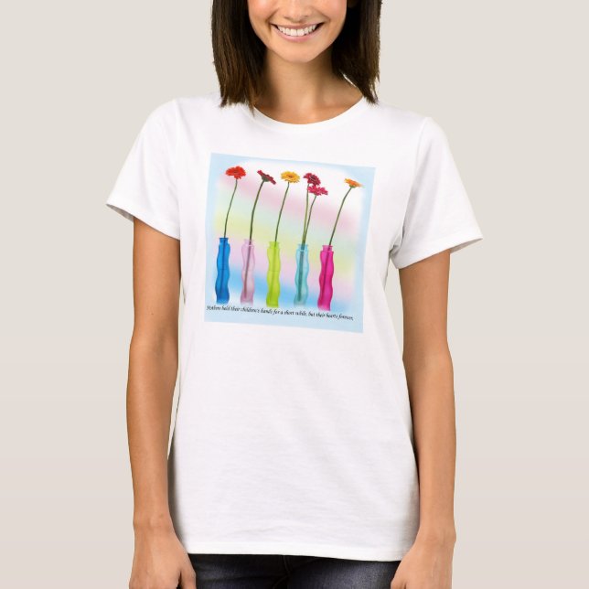 T-shirt Mère tient les mains de leurs enfants (Devant)