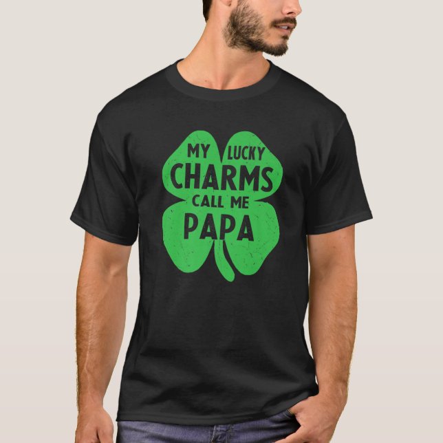T-shirt Mes charmes chanceux m'appellent Papa Funny Jour d (Devant)