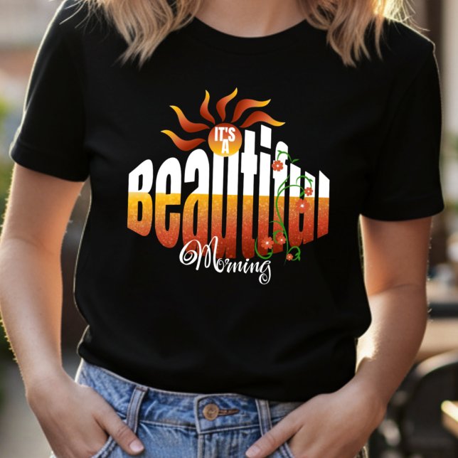 T-shirt Message Positif Lever de Soleil Mignon (Everyday tee with fun, colorful hand drawn accents will make you pop on that next outing.)