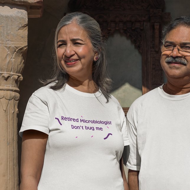 T-shirt Microbiologiste à la retraite (Créateur téléchargé)