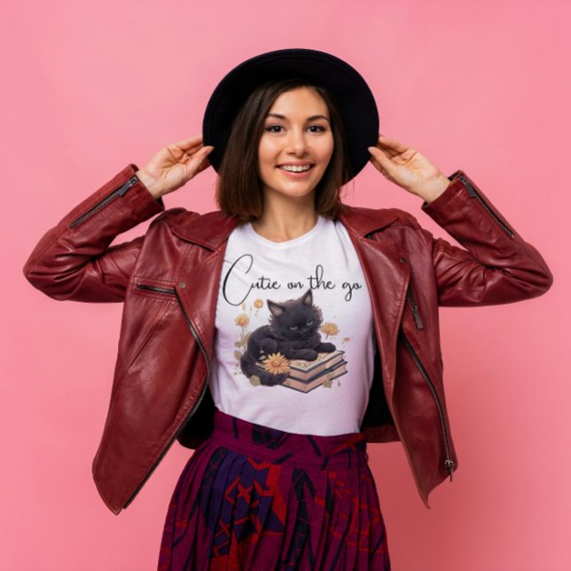 T-shirt Mignon en vadrouille (Créateur téléchargé)