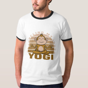 T-shirt Mignon singe drôle faisant du yoga. poses de yoga 