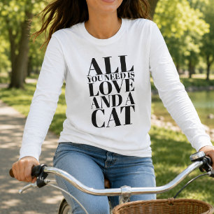 T-shirt Mignon Tout Ce Dont Vous Avez Besoin Est L'Amour e