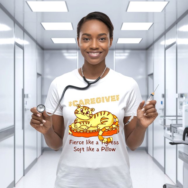 T-shirt Mini-tigresse orange sur Coussin Cartoon (Créateur téléchargé)