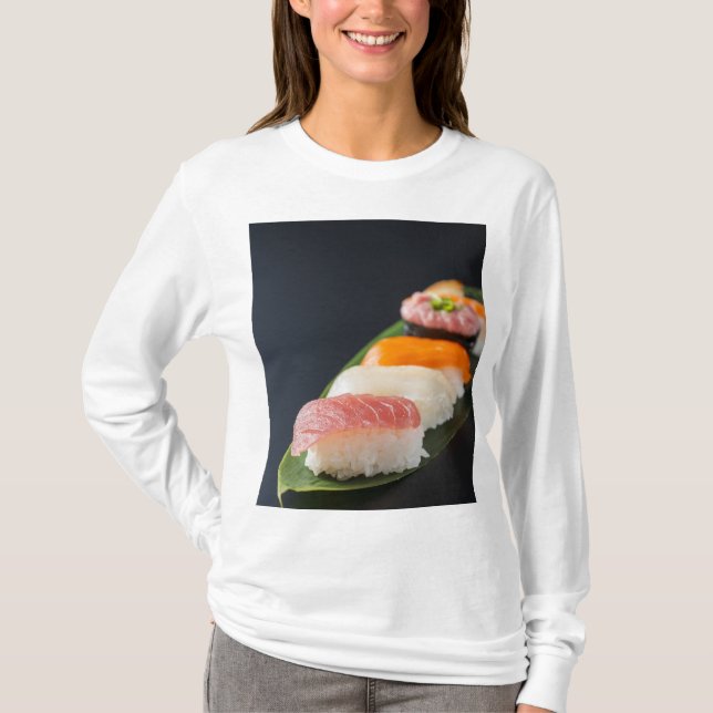 T-shirt Minimal Sushi – Japanese tranquility and perfectio (Devant)