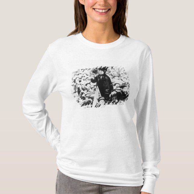 T-shirt Mme Emmeline Pankhurst Addressing une foule (Devant)