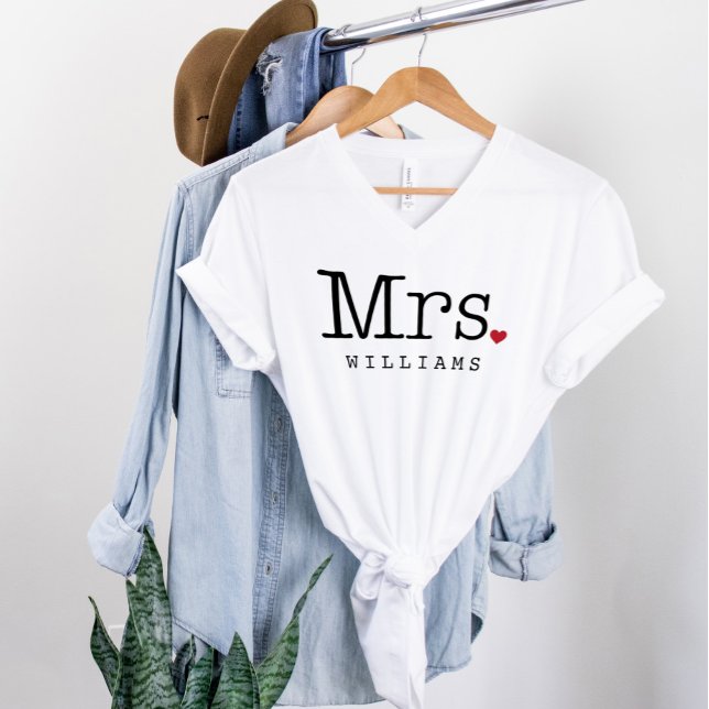 T-shirt Mme Monogramme Cœur Nom de Famille Mariage (Créateur téléchargé)