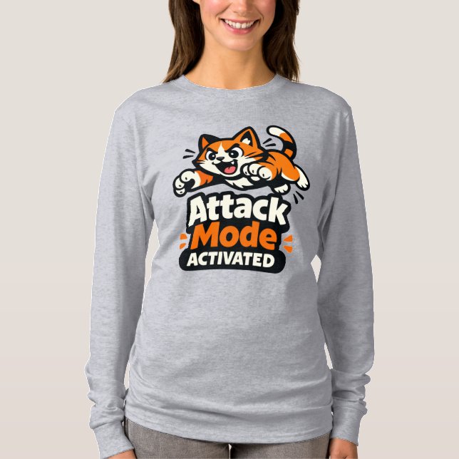T-shirt Mode Attaque Activé – Chat qui Bondit avec Énergie (Devant)