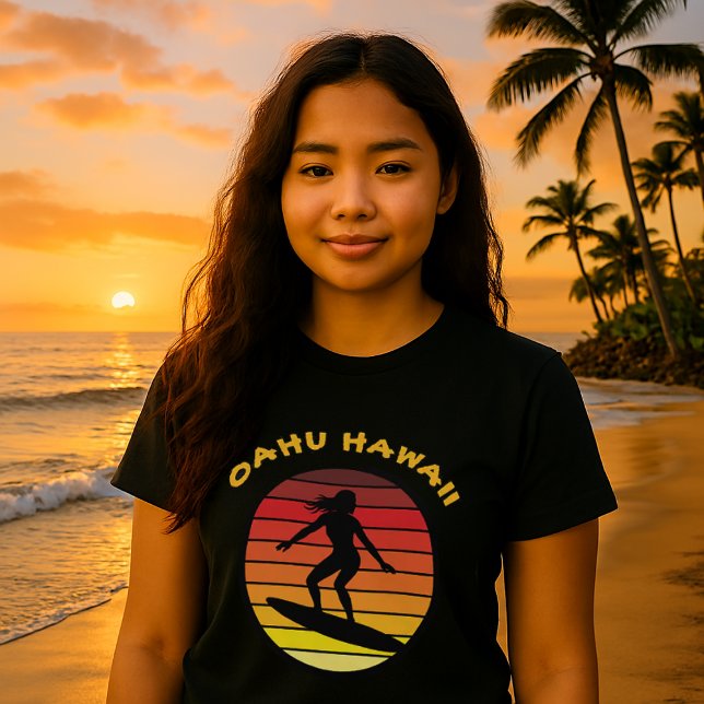 T-shirt Modèle Sunset Retro de la fille de surfer (Créateur téléchargé)