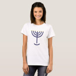 T-shirt Moderne Minorah Marine Gold Faux Foil<br><div class="desc">Design minimal moderne Menorah imprimé en marine et en or. La chandelabra est un design minimaliste simple en bleu marine avec des pointes de flamme arrondies en faux feuille. Voici une Menorah à sept branches. Moderne Minorah Marine Gold Faux Foil</div>