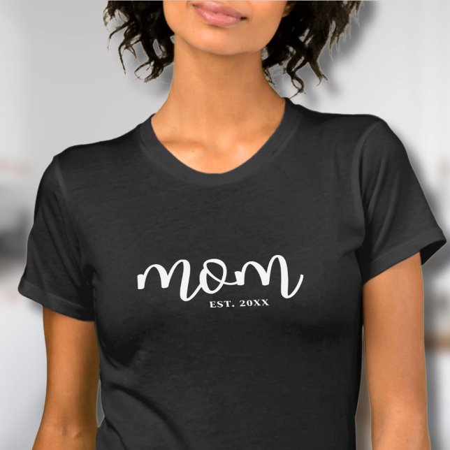 T-shirt Mom Established New Mom Gift (Mom Established New Mom Gift T-Shirt)