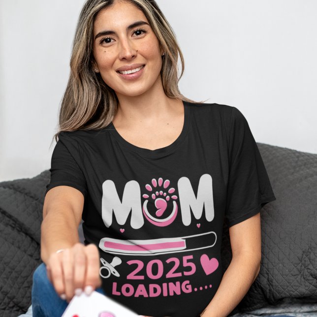 T-shirt Mom Loading 2025  – Cute Pregnancy Announcement (Créateur téléchargé)