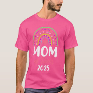 T-shirt MOM OF TWINS 2025 Étendre Twin Mother Baby Luck
