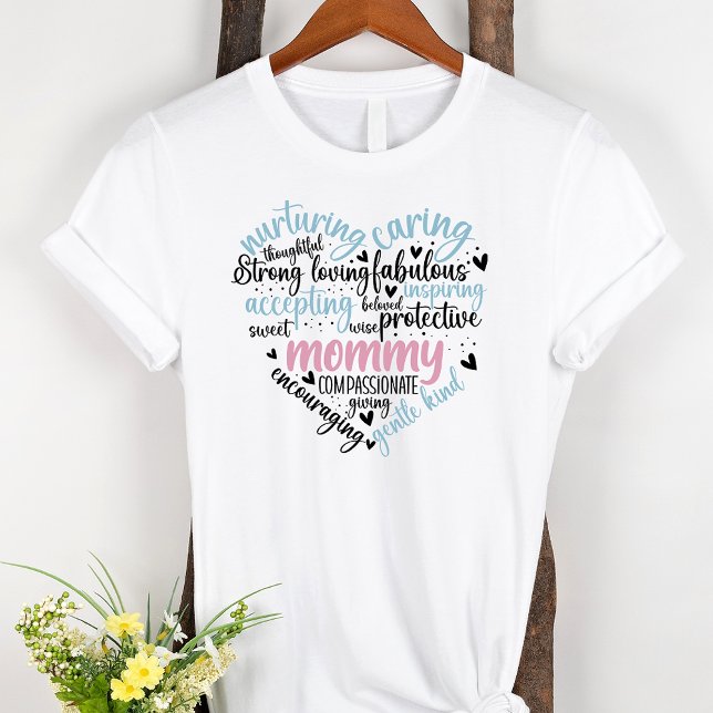 T-shirt Mommy Word Cloud Bleu et Coeur rose (Créateur téléchargé)