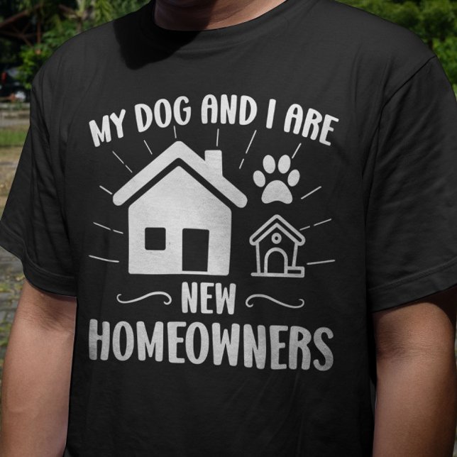 T-shirt Mon chien et moi sommes propriétaires de nouvelles (Créateur téléchargé)