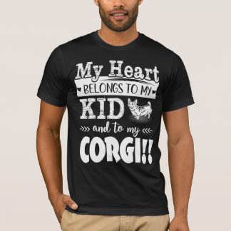 T-shirt Mon Coeur Appartient À Mon Enfant Et À Mon Corgi