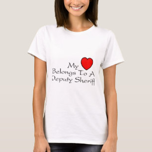 T-shirt Mon coeur appartient à shérif adjoint
