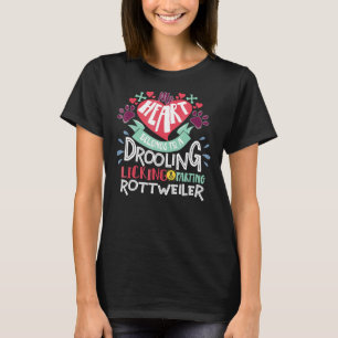 T-shirt Mon Coeur Appartient À Un Rottweiler