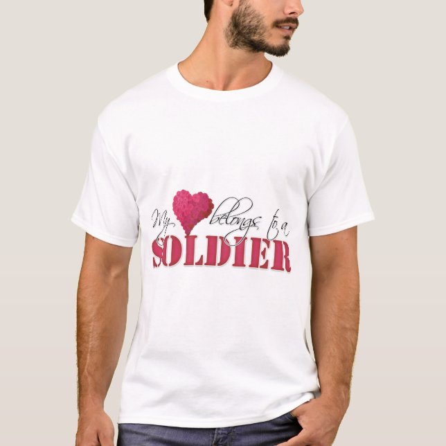 T-shirt Mon coeur appartient à un soldat (Devant)