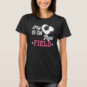 T-shirt Mon Coeur Est Sur Ce Football De Terrain Pour Mama