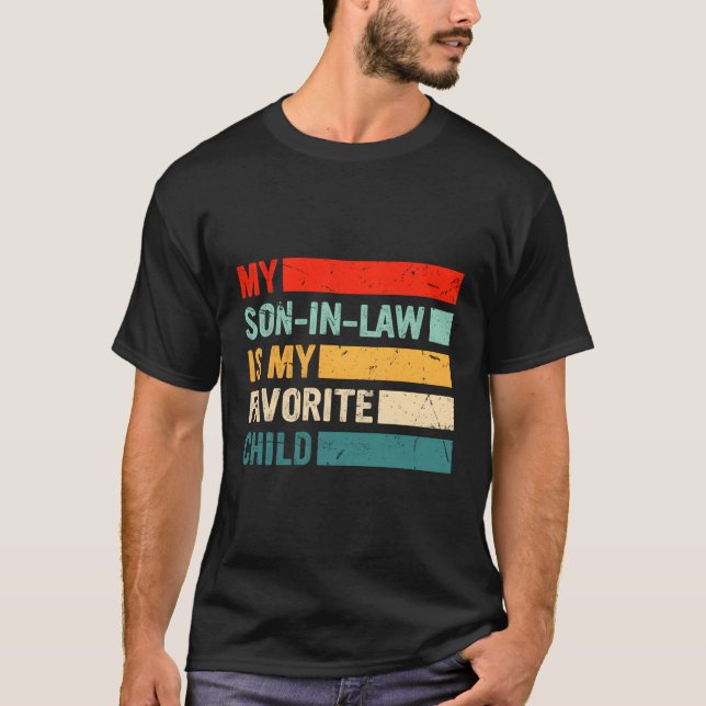 T-shirt Mon Fils En Droit Est Mon Humour Favori De Famille (Devant)