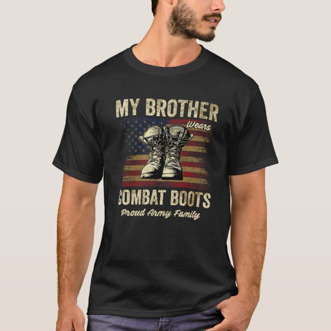 T-shirt Mon Frère Porte Des Bottes De Combat Fière Famille (Devant)