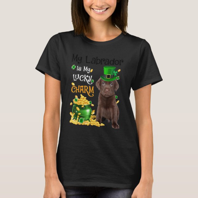 T-shirt Mon Labrador Est Mon Charme Chanceux Mignonne Chie (Devant)