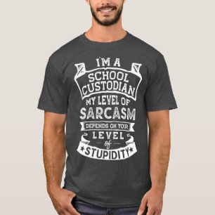 T-shirt Mon niveau de sarcasme drôle école gardienne pla
