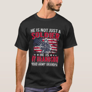 T-shirt Mon Petit-Fils Est Un Héros Soldat Fière Grand-Pèr