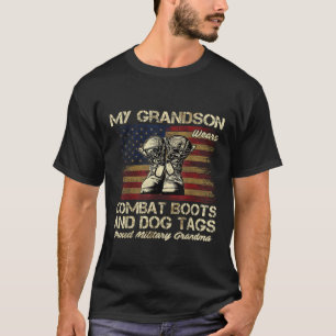 T-shirt Mon petit-fils porte des bottes de combat et des é