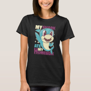 T-shirt Mon requin a mangé mes devoirs pour les étudiants