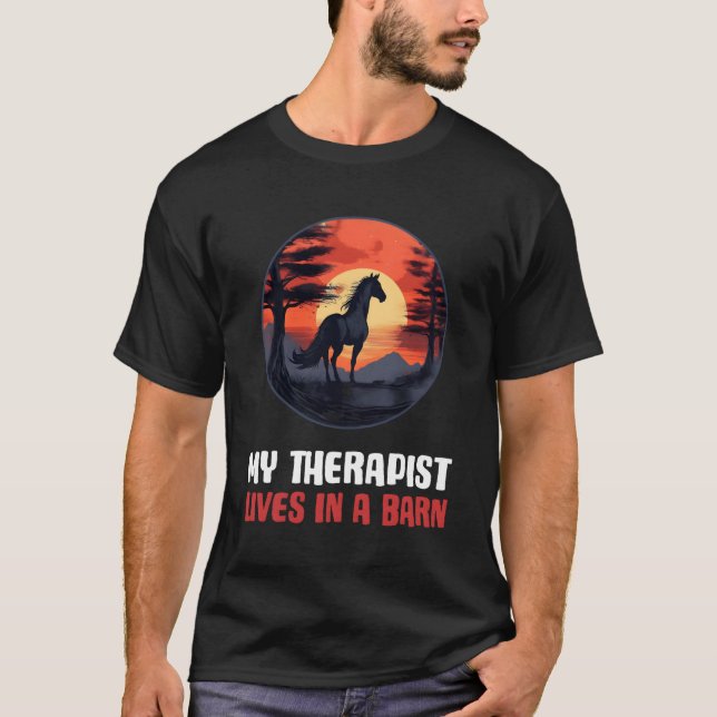 T-shirt Mon Thérapeute Vit Dans Une Grange (Devant)