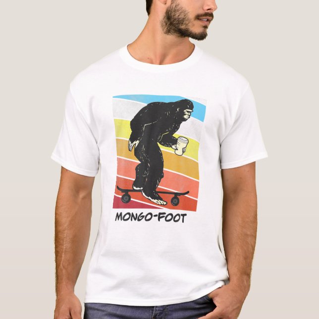 T-shirt Mongo Pied Bigfoot Sasquatch Skateboard Wi (Devant)