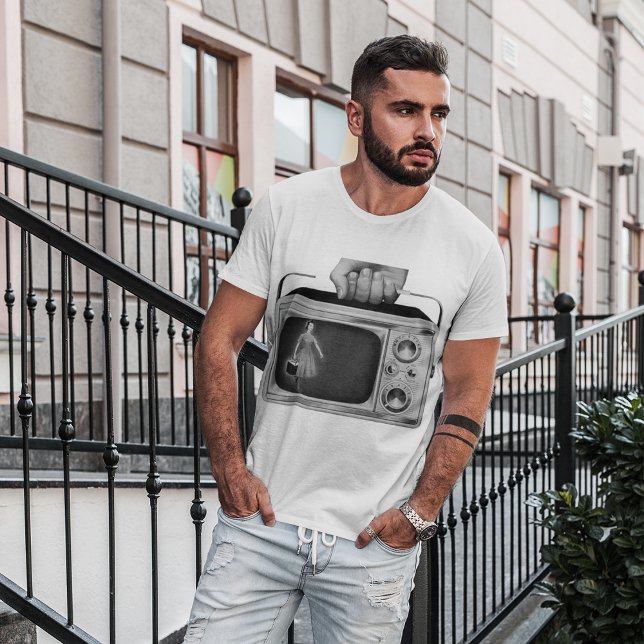 T-Shirt Monochrome Rétro Portable Television Mens (Créateur téléchargé)