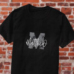 T-shirt Monogram Modern Cool Grunge Ajouter Votre Nom<br><div class="desc">Préparez-vous pour l'école ! Ajoutez votre monogramme et votre nom. Ce design est intemporel,  moderne et grunge.</div>