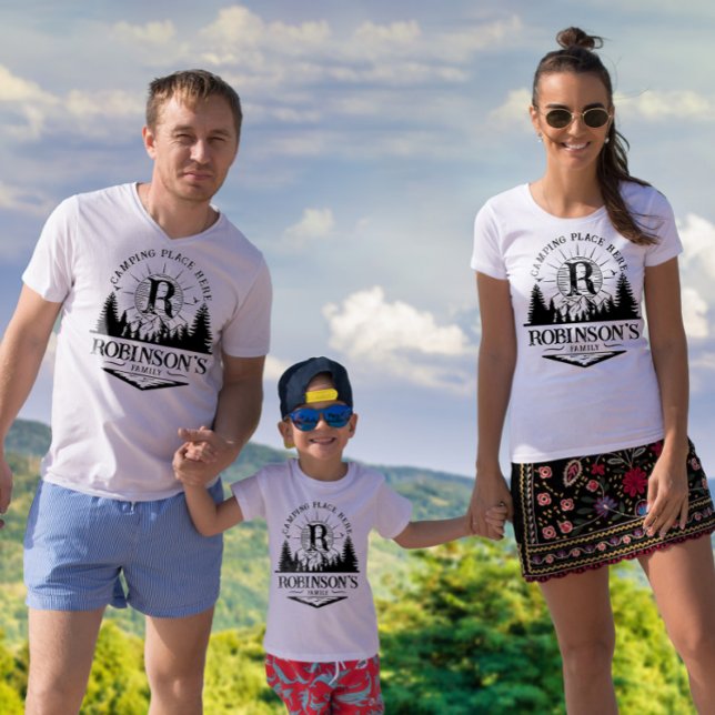 T-shirt Monogramme de camping familial personnalisé (Créateur téléchargé)