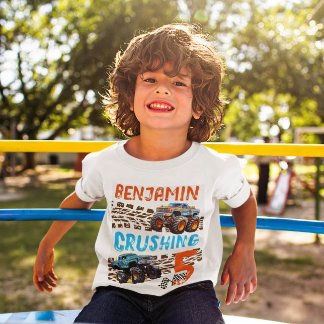 T-shirt Monster Truck Crusher 5 - 5e anniversaire (Boy's Monster Truck-Themed "Crushing 5" Name T-Shirt)